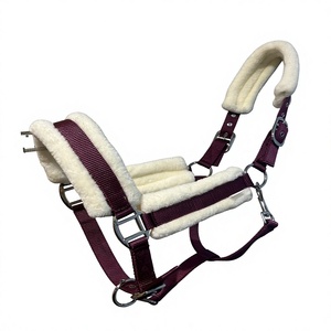 Cabestro de caballo de nailon cómodo al por mayor con acolchado de piel polar, cabestro de sillín inglés, Material PP para equipo ecuestre - Product Image 1