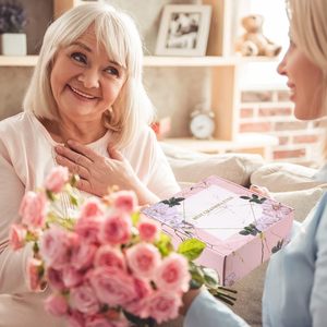 Caja de regalo de <span class=keywords><strong>feliz</strong></span> <span class=keywords><strong>cumpleaños</strong></span> para abuela de nieta, idea de Nieto, juego de regalo de Navidad para abuela, regalos de spa relajantes para mujer - Product Image 3