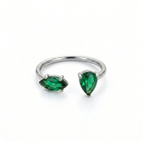 Bague de luxe en acier inoxydable 304 avec zircon vert, plaquée or 18 carats PVD, étanche, empilable, ouverte, pour femme