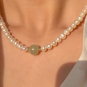 Collar de Perlas de Agua Dulce con Jade Verde Natural de Hotan, Chapado en Oro de 14K, Estilo Lujoso y Elegante - Product Image 2