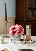 Vase en marbre naturel avec 20 roses éternelles préservées – Décoration de table, cadeau pour anniversaire, douche nuptiale – Vente en gros