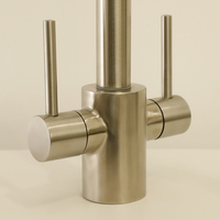 Robinet de cuisine moderne style cygne ZY-K107L de Zhejiang Taizhou, en acier inoxydable 304, mitigeur à deux poignées pour eau chaude et froide