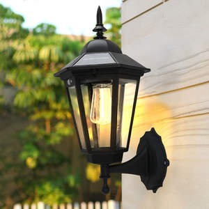 Lámpara Solar Retro de Pared para Exteriores con Sensor de Movimiento, IP65 Impermeable, Estilo Europeo Clásico para Jardín y Calle - Product Image 4