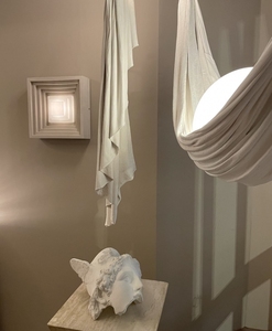 Lámpara Colgante <span class=keywords><strong>de</strong></span> Arte en Fibra <span class=keywords><strong>de</strong></span> Vidrio <span class=keywords><strong>de</strong></span> Diseño Personalizado, Escultura Decorativa con <span class=keywords><strong>Estatuas</strong></span> Talladas a Mano - Product Image 4