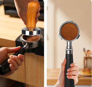 2024 Top Seller Coffee Tamper 51MM Base de acero inoxidable Mango de madera Herramienta de mango de espresso - Product Image 5