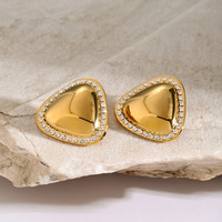 Boucles d'oreilles tendance et personnalisées en acier inoxydable plaqué or, avec zircon incrusté en forme de triangle dodu, style célébrité d'Internet