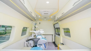 Clínica Dental Móvil Personalizada con Revestimiento, para Conducción Derecha (RHD) y Izquierda (LHD), con Sillón Dental, para Tratamiento y Examen Dental al Aire Libre - Product Image 6