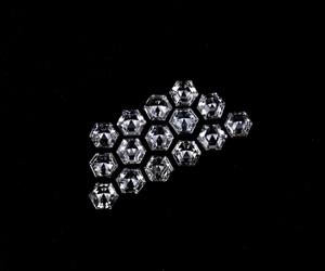 Boucles d'oreilles en diamant de laboratoire taille hexagonale 5,0 mm, couleur fantaisie, coupe antique unique, certifiées IGI - Product Image 6