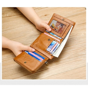 Portefeuille Homme en Cuir Véritable Personnalisé, Court, Tendance, Fin, Style Minimaliste, Fermeture Ouverte, Vintage, Anti-RFID, Vente en Gros - Product Image 2