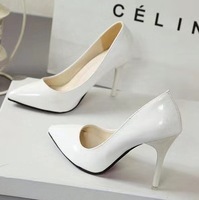 Vente en Gros d'Usine 2024 Nouvelles Arrivées Chaussures à Talons Fins Escarpins Élégants de Luxe pour Femmes