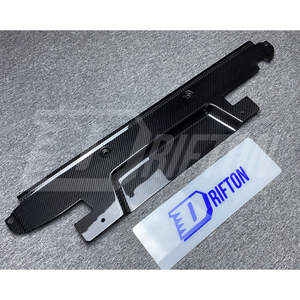 Actualice el escudo inferior de la bahía del motor OE para secar el material de fibra de carbono para Audi R8 Gen1 V8 V10 - Product Image 4