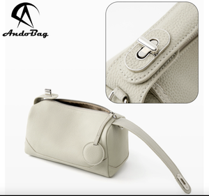 กระเป๋าหนังแท้ AndoBag รุ่นใหม่ แฟชั่นสำหรับผู้หญิง กระเป๋าสะพายข้าง กระเป๋าถือทรงหมอน ดีไซน์เก๋ สำหรับสาวๆ รุ่น 2986 - Product Image 6