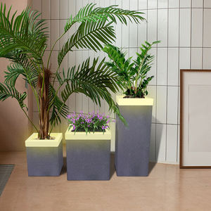 Vente en gros de pots de fleurs modernes à LED, grand <span class=keywords><strong>bassin</strong></span> extérieur en plastique pour plantes, <span class=keywords><strong>vase</strong></span> lumineux écologique pour le sol, usage domestique, étanche - Product Image 1