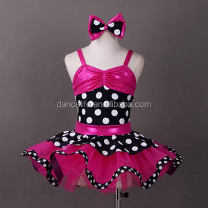 Costume de scène pour enfants à <span class=keywords><strong>pois</strong></span> noirs et blancs, jupe <span class=keywords><strong>tutu</strong></span> de danse rose contrastée pour filles, costume de performance - Product Image 1