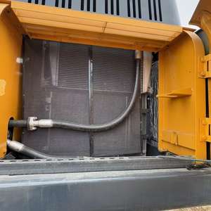 Excavatrice Hyundai R305LC 9T 30 tonnes d'occasion, pompe hydraulique Cummins, faible nombre d'heures, Tier 4 Final, prête pour la construction réglementée - Product Image 5