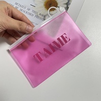 Pochette d'emballage de bijoux imprimée de logo personnalisé petits sacs à zip-lock en plastique transparent givré rose en PVC pour vêtement cosmétique