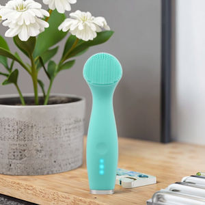 Brosse nettoyante pour le visage imperméable et rechargeable pour hommes et femmes nettoyant exfoliant et massant le visage électrique - Product Image 6