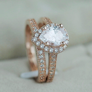 Anello in Rame con Diamante a Goccia a Forma di Pera Coltivato in Laboratorio per Donna, Semplice ed Elegante per Uso Quotidiano, Regalo per Matrimonio e Fidanzamento - Product Image 4