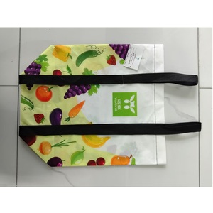 ถุงช้อปปิ้งผ้าไม่ทอ RPET สีตามสั่ง ผลิตในเวียดนาม แบบสะพายไหล่ เป็นมิตรกับสิ่งแวดล้อม วัสดุรีไซเคิล ใช้ซ้ำได้ ทนทาน ทำจาก PP - Product Image 5