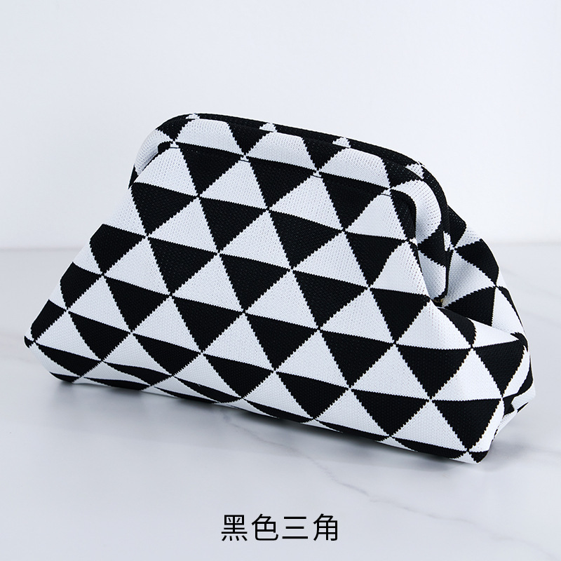 Noir et blanc [Triangle]