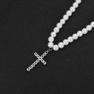 Vente directe d'usine, collier en perles blanches avec pendentif croix en zircon et cuivre, plaqué or 18 carats, collier unisexe - Product Image 5