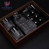 Ensemble de carafe à whisky rectangulaire avec logo personnalisé, coffret cadeau en bois, verres en cristal, accessoires de bar pour cadeaux d'entreprise, vente en gros