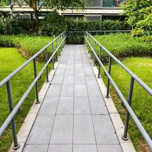 Высококачественные настраиваемые ограждения для мостов из цинковой стали с алмазной отражающей поверхностью — комплексное решение для мостов - Product Image 5