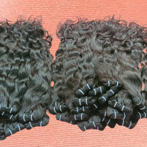 Extensions de cheveux vierges indiens bruts non transformés, faisceaux de cheveux bouclés à cuticule alignée, fournisseur de gros - Product Image 3