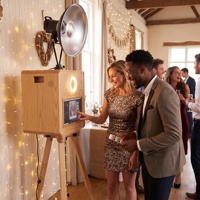 Machine à photos rétro en bois avec écran tactile de 15,6 pouces, imprimante intégrée et mini PC pour location d'événements, mariages et fêtes
