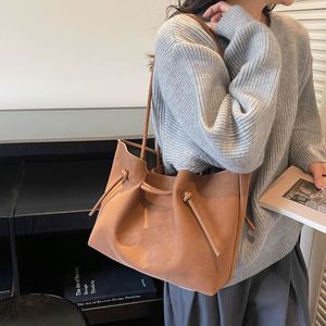 2 Piece PU Leather Tote Bag Set Women <b>Large</b> Capacity Shoulder <b>Handbag</b> with Clutch Factory Wholesale - Product Image 4