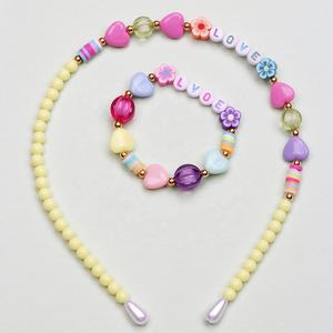 Bracelet en acrylique perlé fait à la main, bandeau coloré, ensemble d'accessoires mignons pour enfants - Product Image 3