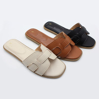 Offre Spéciale 2025 grande taille sandales plates diapositives pantoufles chaussures pour femmes et dames décontracté marche pantoufles filles chaussures habillées