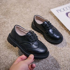 Chaussures habillées en cuir noir et marron pour garçons, style brogue, à lacets, antidérapantes, durables, pour mariage et fête, OEM ODM - Product Image 3