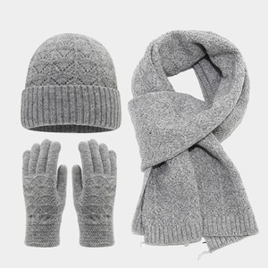Set Invernale da <span class=keywords><strong>Donna</strong></span>: Berretto, <span class=keywords><strong>Guanti</strong></span> e <span class=keywords><strong>Sciarpa</strong></span>, Set Cappello Lavorato a Maglia, <span class=keywords><strong>Guanti</strong></span> Touch Screen, Paillettes, Regalo di Natale Caldo, Set 3 Pezzi all'Ingrosso - Product Image 2