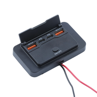 Cargador de Coche Inteligente de 12-24V con Pantalla de Voltaje, 4 Puertos QC3.0 de Carga Rápida, Resistente al Agua, Doble USB, para RV, Autobús, Vehículo, Barco, Camión