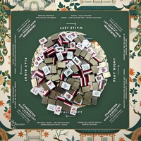 Mahjong de Noël avec tapis et supports en velours assortis pour une décoration de table complète et festive