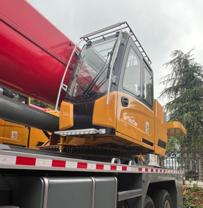 รถเครน STC800C5-8 ขนาด 80 ตัน พร้อมตัวเลือกบูมหลายแบบสูงถึง 78 เมตร - Product Image 3