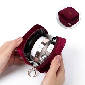 กระเป๋าแต่งหน้ากำมะหยี่/ผ้าลูกฟูกกันน้ำทันสมัย ​​กระเป๋าเครื่องสำอางโพลีเอสเตอร์สีลูกกวาดพร้อมซิป - อเนกประสงค์และพกพาได้ - Product Image 4