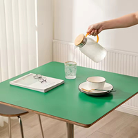 Table de salle à manger ronde moderne avec plateau vert, base étoile en acier chromé durable, table de bistrot pour appartement, mobilier de salle à manger, petits espaces