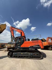 Excavatrice sur chenilles d'occasion Doosan DX340LC-9C, pelle hydraulique avec godet - Product Image 4