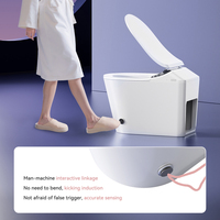 Nouvelle conception moderne, toilettes intelligentes électriques innovantes à lavage automatique pour femmes, toilettes en céramique intelligentes pour salle de bain