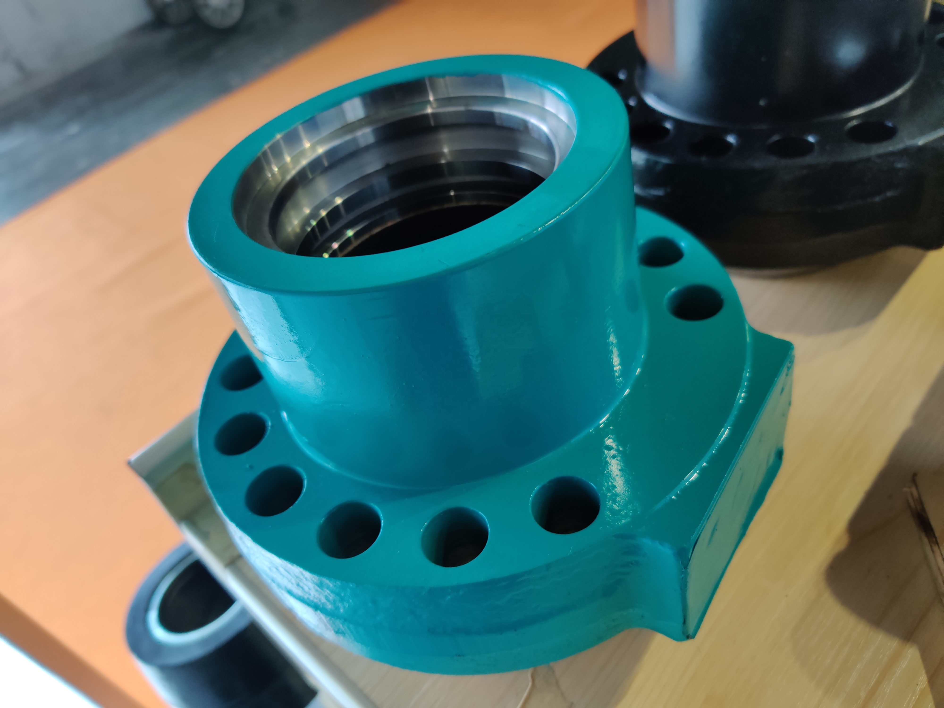 KOMATSU PC09 ユンボ　用油圧シリンダーキャップ新品 建設機械部品 油圧シリンダーキャップ、油圧シリンダーカバー、油圧