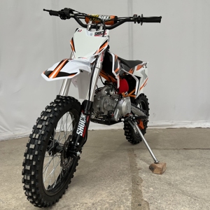 Moto da cross fuoristrada bianca-arancione a <span class=keywords><strong>4</strong></span> tempi, monocilindrica, con avviamento elettrico e a pedale - Product Image 3