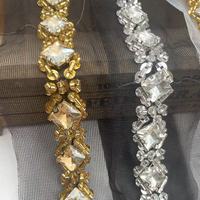 Ruban de dentelle brillant RYL avec grandes pierres carrées, perles, sequins dorés et strass, style Marché Saoudien et de Dubaï, pour la couture