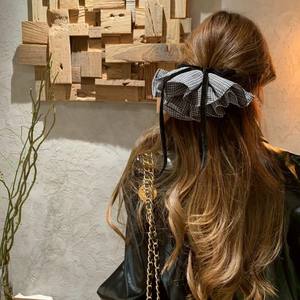 Pinza para el pelo de mujer elegante con lazo de felpa de tela coreana, diseño a cuadros de doble cara, estilo dulce y primaveral - Product Image 2