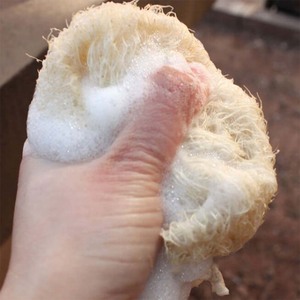 Brosse de bain longue en loofah, en soie naturelle faite à la main, pour un nettoyage confortable et écologique, avec boule de bain en pulpe de melon - Product Image 3