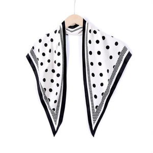 Pañuelo triangular Ziye de 135x60cm con lunares, pañuelo multifuncional para mujer, para todas las estaciones, poliéster y algodón - Product Image 2