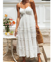 Robe longue décontractée blanche à bretelles spaghetti, style bohème, taille naturelle, coupe ample évasée, avec dentelle unie, idéale pour l'été