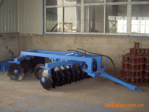 Arado <span class=keywords><strong>de</strong></span> Discos Hidráulico Reforzado para Tractor, Equipo <span class=keywords><strong>de</strong></span> Labranza <span class=keywords><strong>de</strong></span> Suelo Agrícola <span class=keywords><strong>de</strong></span> Alta Eficiencia con Sistema Hidráulico Estable - Product Image 2