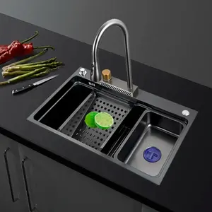 Évier de cuisine en acier inoxydable nouveau design fait à la main évier de cuisine en cascade